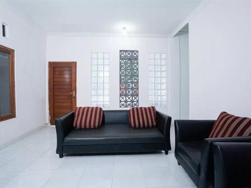Ngabean Reddoorz Syariah At Falisha Umy מראה חיצוני תמונה